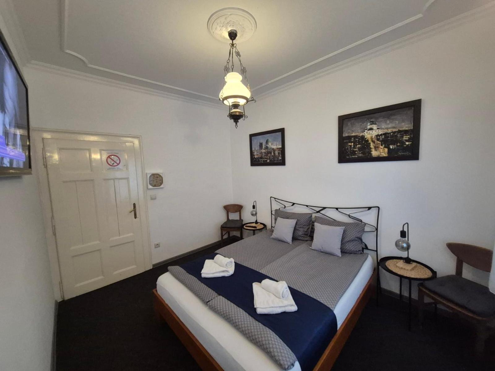 Authentic Belgrade Centre Hostel - Only Private Rooms Exterior foto
