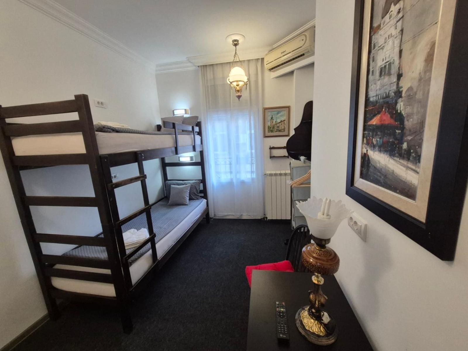 Authentic Belgrade Centre Hostel - Only Private Rooms Exterior foto