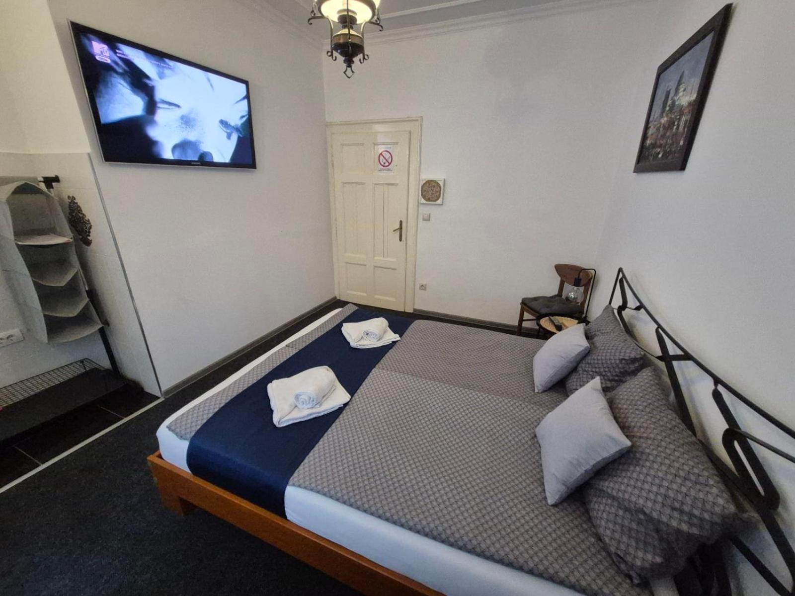Authentic Belgrade Centre Hostel - Only Private Rooms Exterior foto