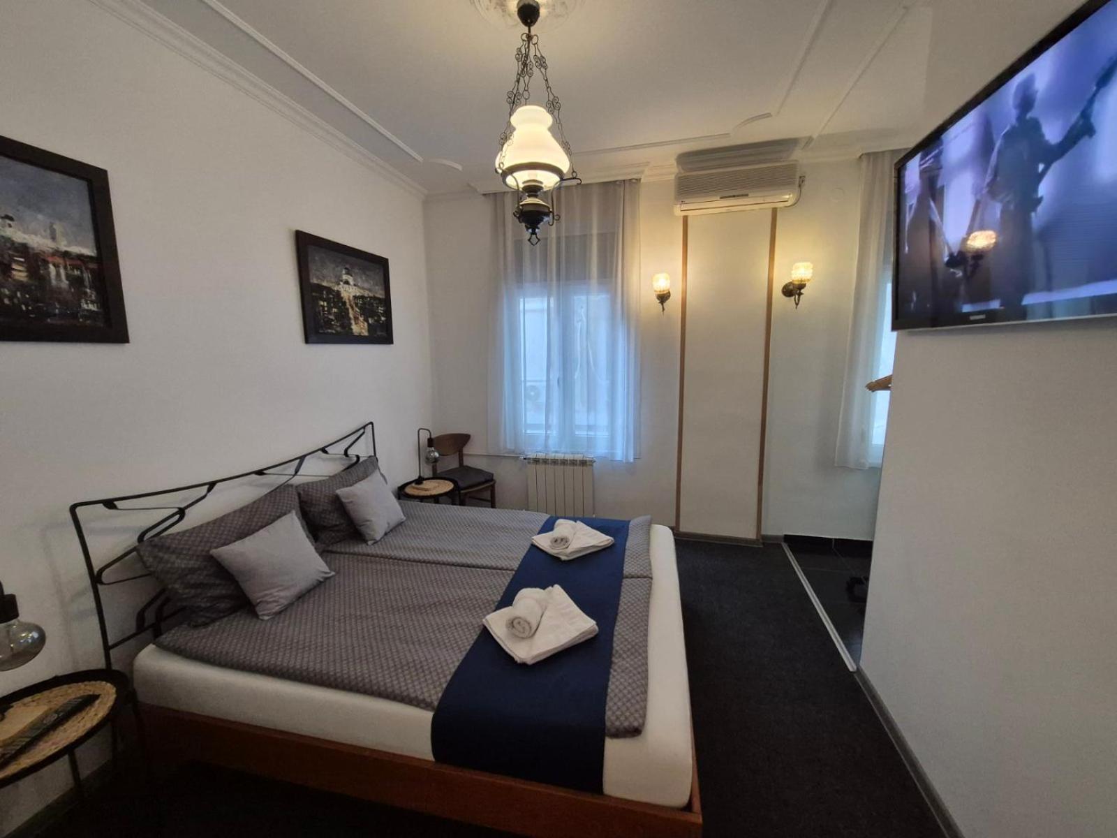 Authentic Belgrade Centre Hostel - Only Private Rooms Exterior foto